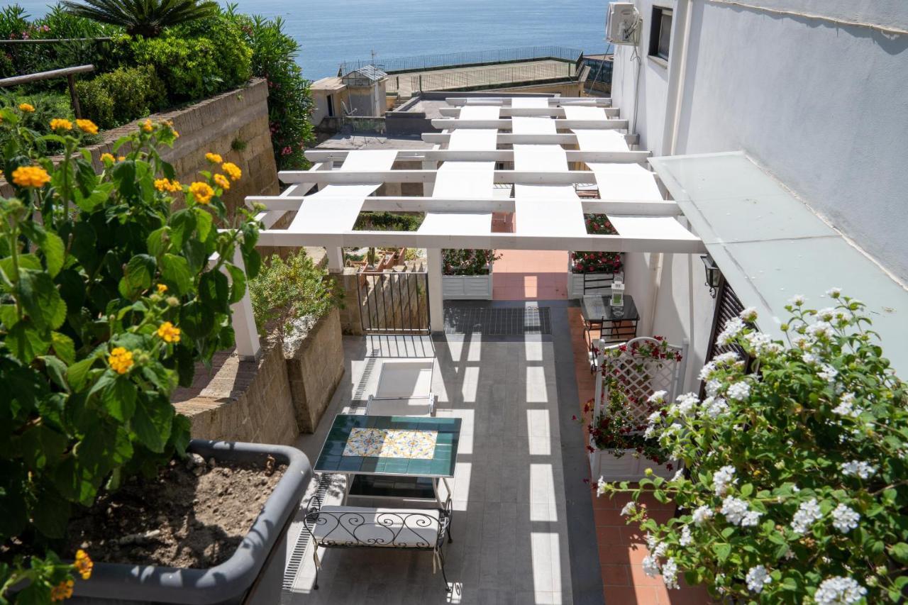 Le Stanze Di Sissi - Luxury Suites Neapel Exterior foto