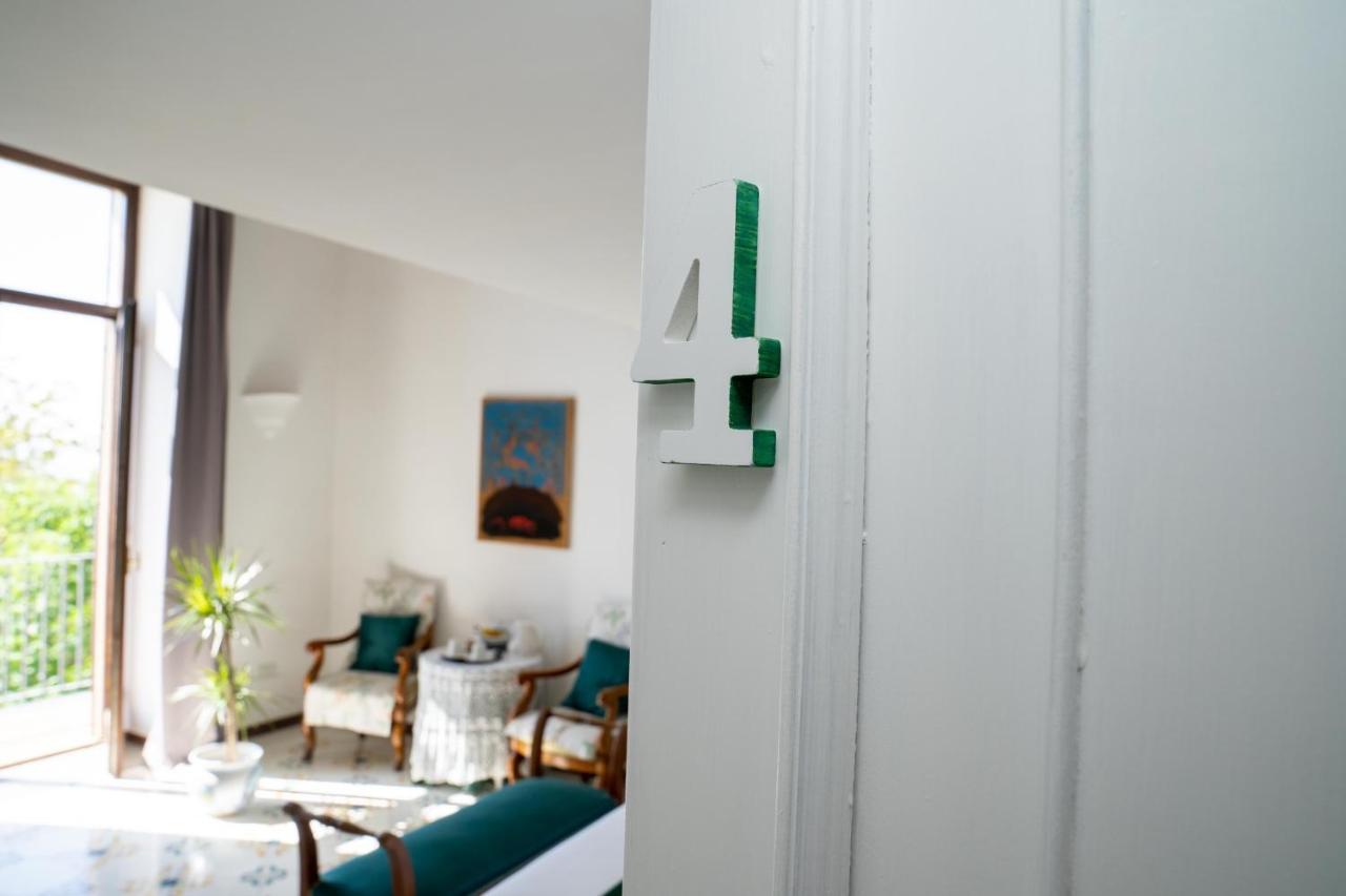 Le Stanze Di Sissi - Luxury Suites Neapel Exterior foto