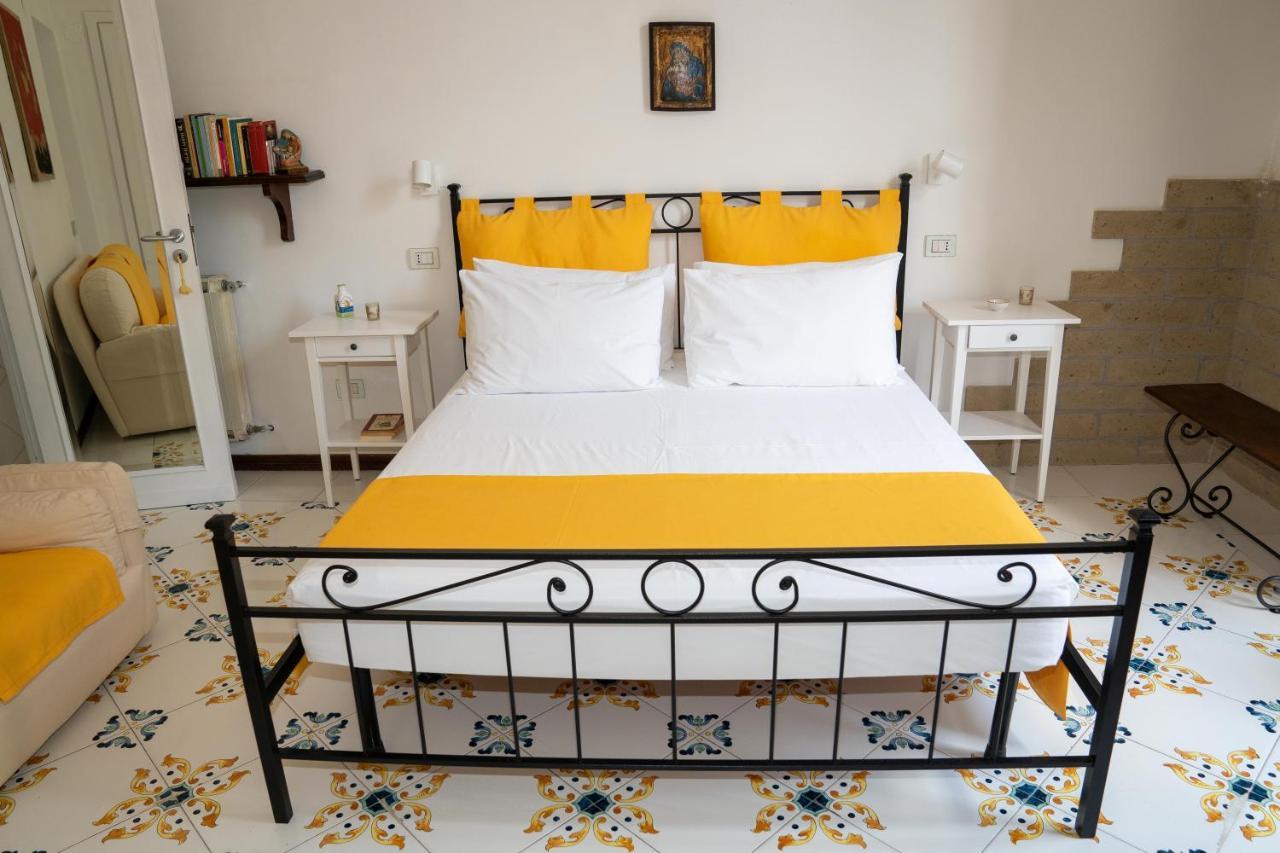 Le Stanze Di Sissi - Luxury Suites Neapel Exterior foto