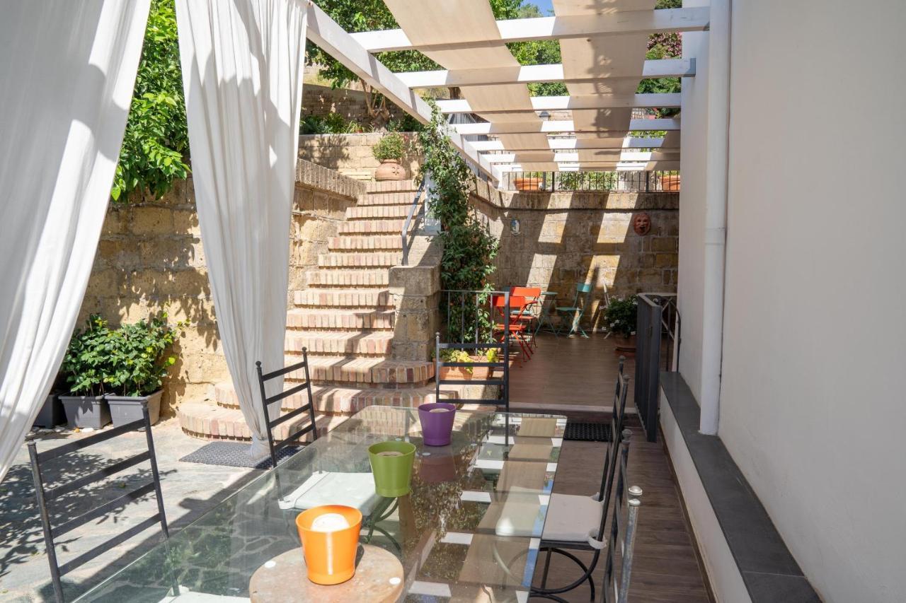 Le Stanze Di Sissi - Luxury Suites Neapel Exterior foto