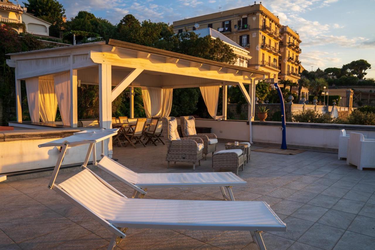 Le Stanze Di Sissi - Luxury Suites Neapel Exterior foto