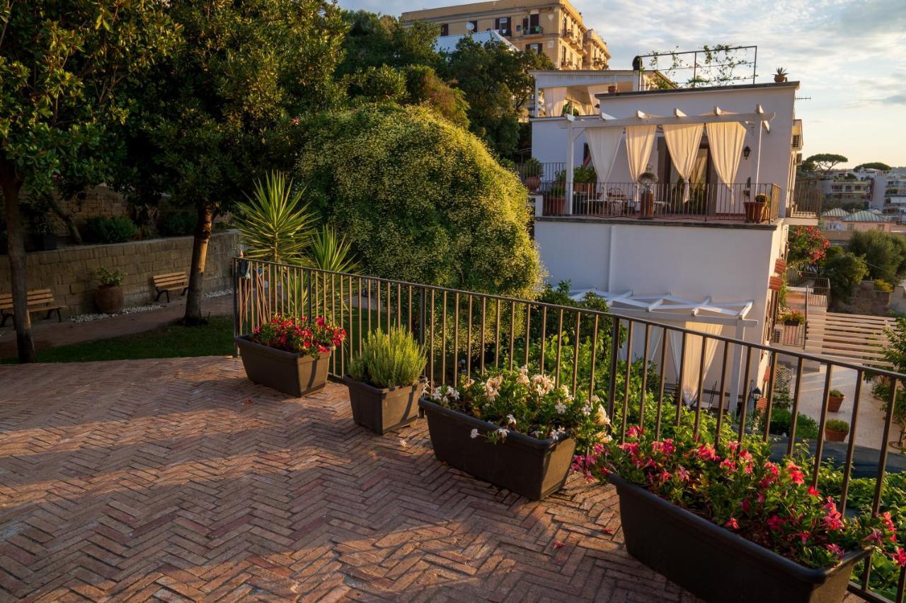 Le Stanze Di Sissi - Luxury Suites Neapel Exterior foto