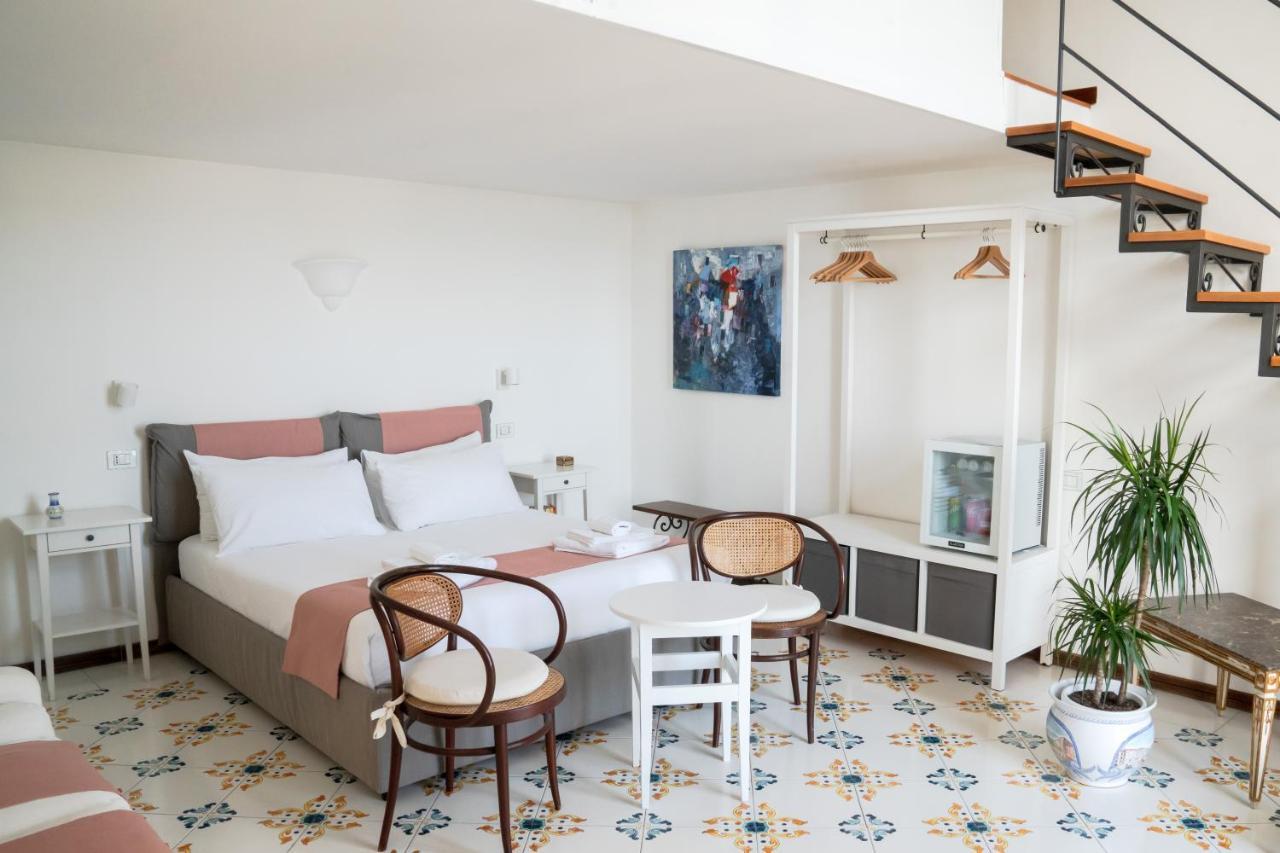 Le Stanze Di Sissi - Luxury Suites Neapel Exterior foto